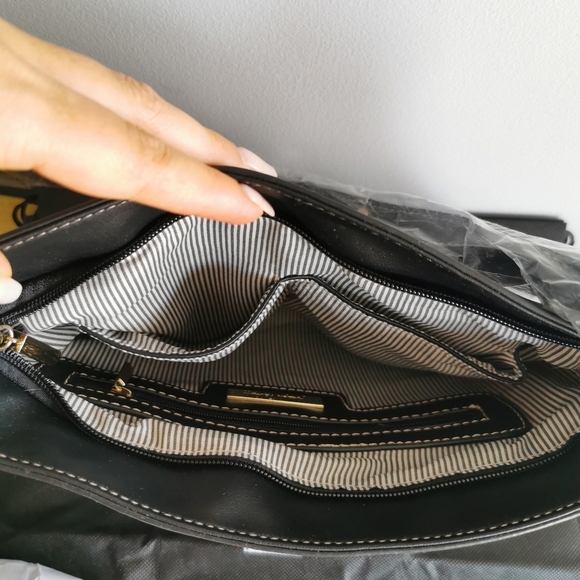 JOSEPH RIBKOFF grey and black purse - Picture 5 of 5